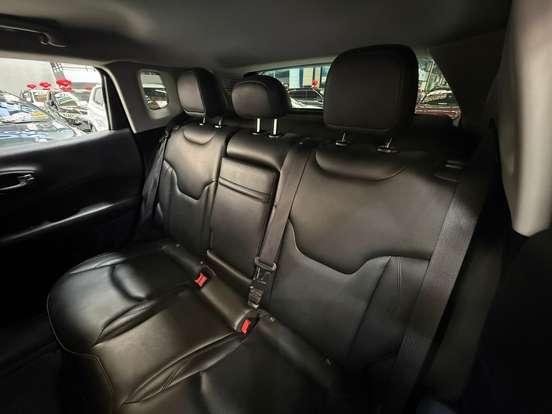 JEEP-COMPASS-2.0 16V FLEX LONGITUDE AUTOMÁTICO JEEP-COMPASS-2018