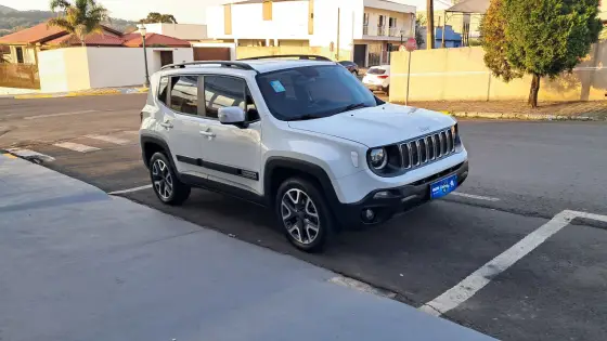 JEEP RENEGADE 2.0 16V TURBO DIESEL LONGITUDE 4P 4X4 AUTOMÁTICO JEEP RENEGADE 2.0 16V TURBO DIESEL LONGITUDE 4P 4X4 AUTOMÁTICO