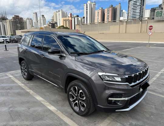 JEEP-COMMANDER-2025