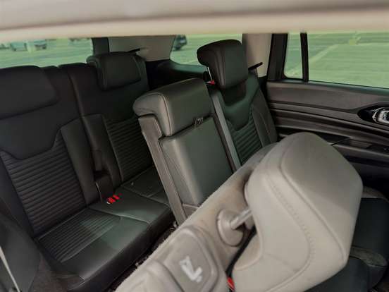 JEEP-COMMANDER-2025
