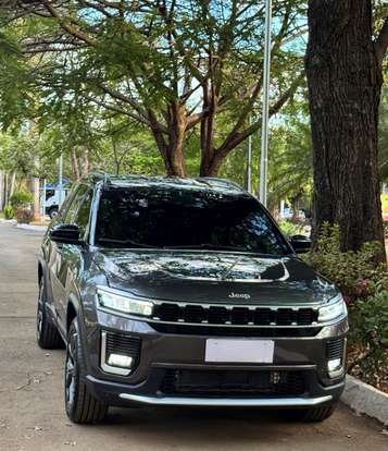 JEEP-COMMANDER-2025