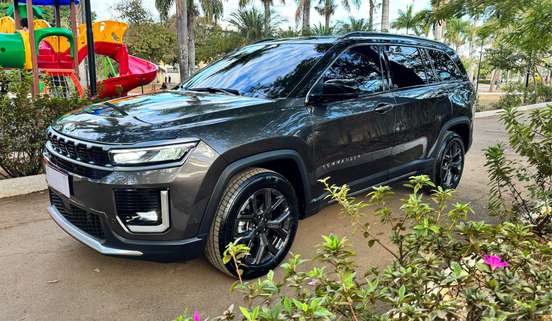 JEEP-COMMANDER-2025