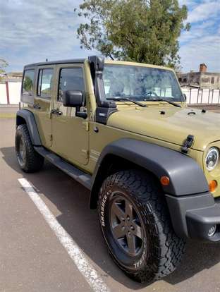 JEEP-WRANGLER-2012