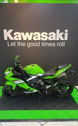KAWASAKI-NINJA ZX-4RR KAWASAKI-NINJA ZX-4RR-2025
