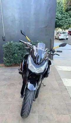 KAWASAKI-Z1000-2011