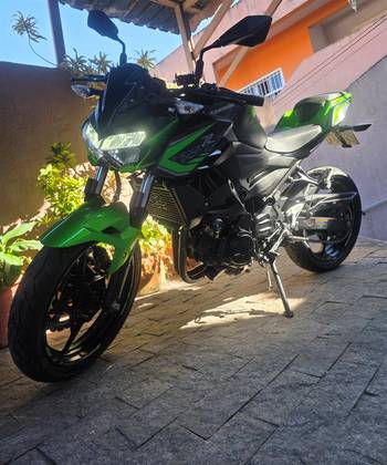 KAWASAKI Z400 