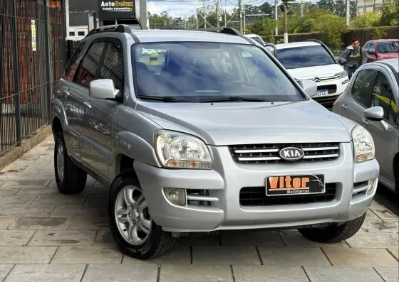 KIA SPORTAGE 2.0 EX 4X2 16V GASOLINA 4P AUTOMÁTICO KIA SPORTAGE 2.0 EX 4X2 16V GASOLINA 4P AUTOMÁTICO