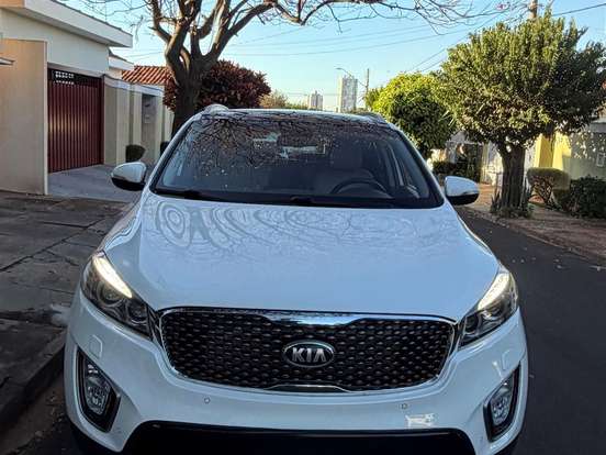 KIA-SORENTO-3.3 V6 GASOLINA EX 7L AUTOMATICO KIA-SORENTO-2016