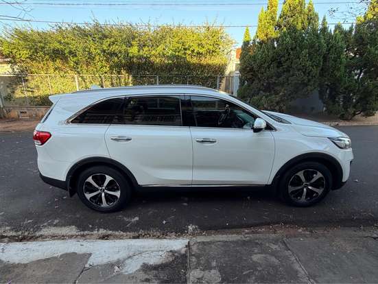 KIA-SORENTO-2016