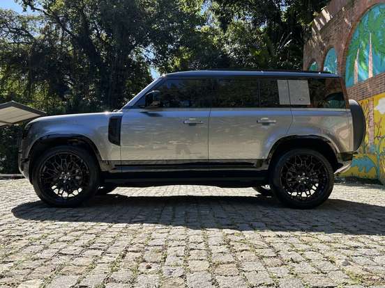 LAND ROVER-DEFENDER-2023