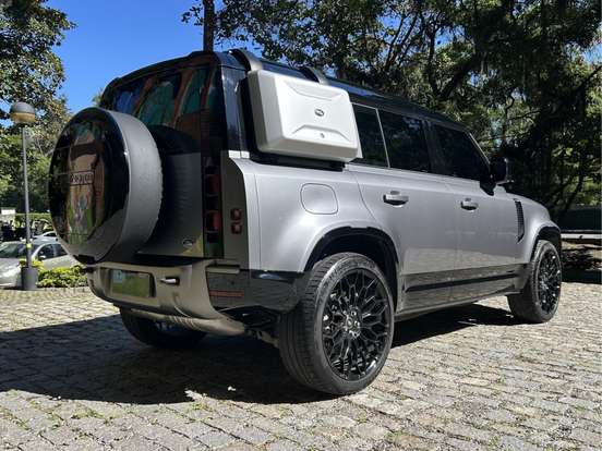 LAND ROVER-DEFENDER-2023