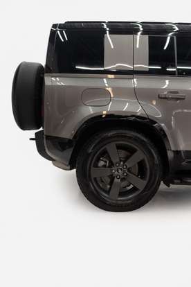 LAND ROVER-DEFENDER-2024