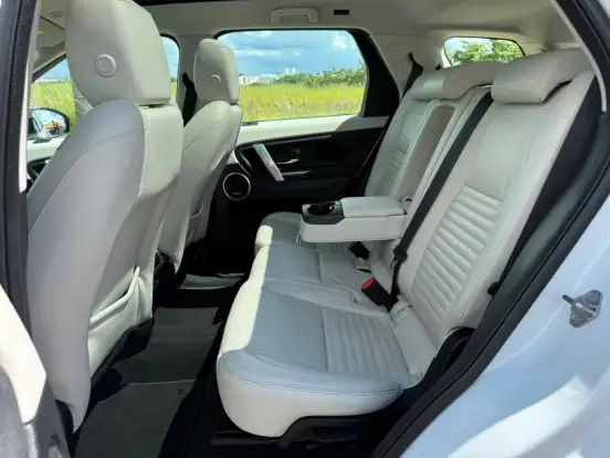 LAND ROVER-DISCOVERY SPORT-2021