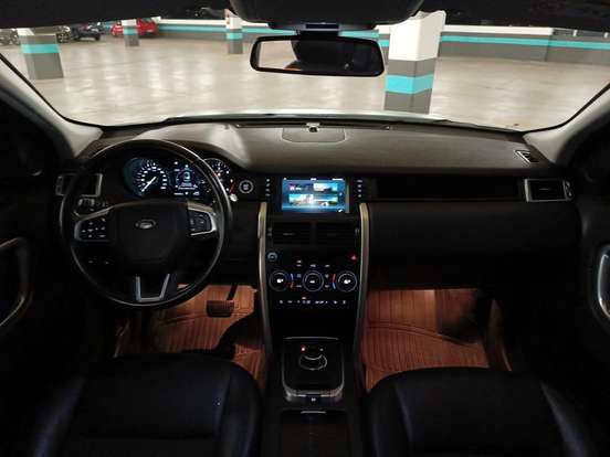 LAND ROVER-DISCOVERY SPORT-2018