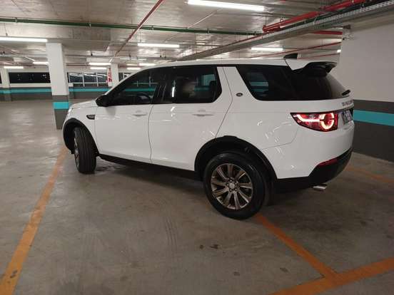LAND ROVER-DISCOVERY SPORT-2018