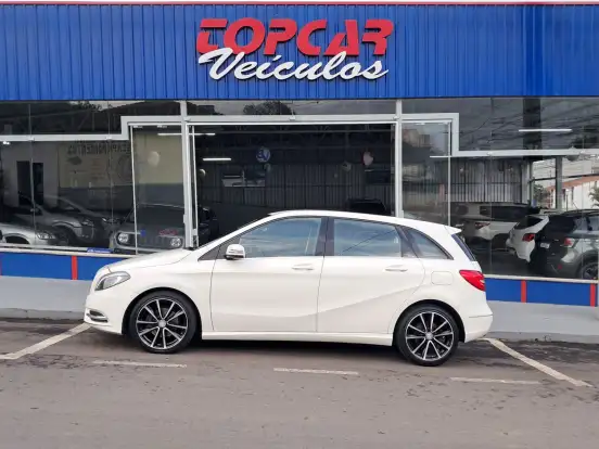 MERCEDES-BENZ-B 200-1.6 SPORT TURBO GASOLINA 4P AUTOMÁTICO MERCEDES-BENZ-B 200-2014