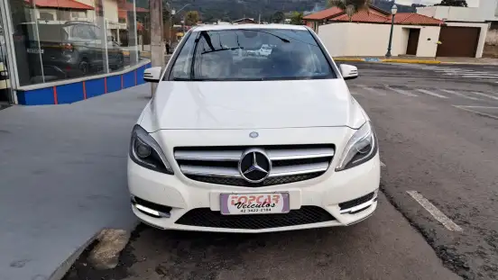 MERCEDES-BENZ-B 200-2014