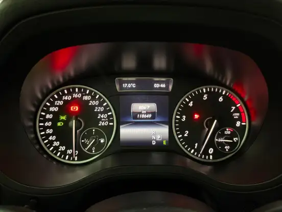 MERCEDES-BENZ-B 200-1.6 SPORT TURBO GASOLINA 4P AUTOMÁTICO MERCEDES-BENZ-B 200-2014