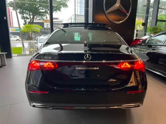 MERCEDES-BENZ-E 300-2.0 MHEV EXCLUSIVE 9G-TRONIC MERCEDES-BENZ-E 300-2026