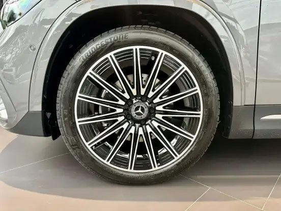 MERCEDES-BENZ-GLA 200-2026