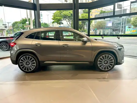 MERCEDES-BENZ-GLA 200-1.3 MHEV AMG LINE 7G-DCT MERCEDES-BENZ-GLA 200-2026