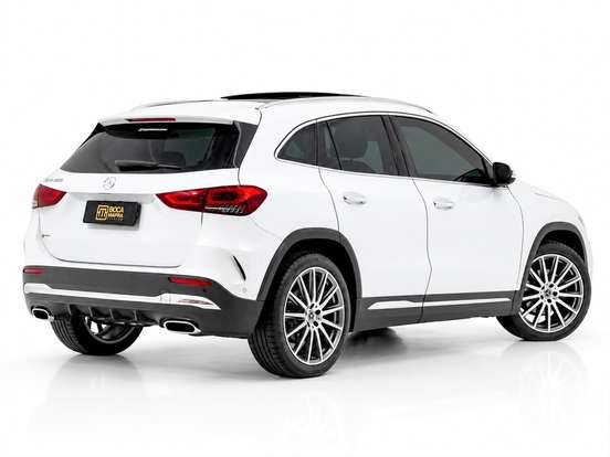 MERCEDES-BENZ-GLA 200-2022