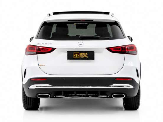 MERCEDES-BENZ-GLA 200-2022