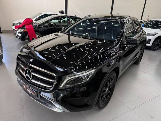 MERCEDES-BENZ GLA 200 1.6 CGI ADVANCE 16V TURBO FLEX 4P AUTOMÁTICO