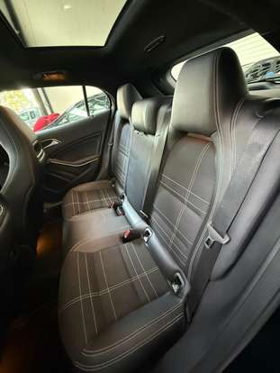 MERCEDES-BENZ-GLA 200-2015
