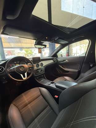 MERCEDES-BENZ-GLA 200-2015