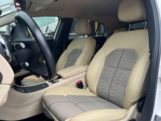 MERCEDES-BENZ-GLA 200-2019