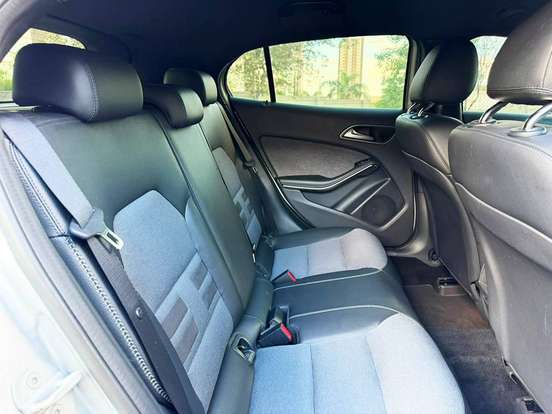 MERCEDES-BENZ-GLA 200-2016