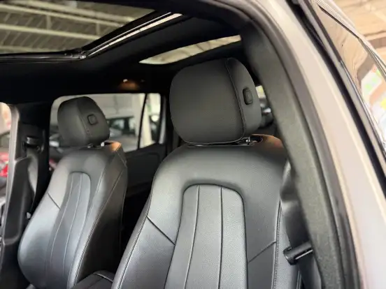 MERCEDES-BENZ-GLB 200-2020