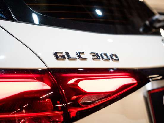 MERCEDES-BENZ-GLC 300-2.0 MHEV AMG LINE 4MATIC 9G-TRONIC MERCEDES-BENZ-GLC 300-2025