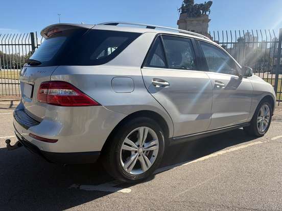 MERCEDES-BENZ-ML 350-3.0 BLUETEC V6 DIESEL 4P AUTOMÁTICO MERCEDES-BENZ-ML 350-2013