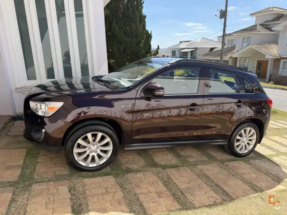 MITSUBISHI ASX 2.0 4X4 AWD 16V GASOLINA 4P AUTOMÁTICO MITSUBISHI ASX 2.0 4X4 AWD 16V GASOLINA 4P AUTOMÁTICO