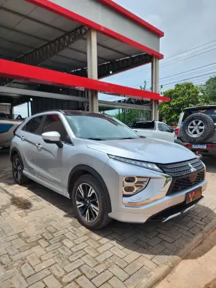 MITSUBISHI ECLIPSE CROSS 1.5 MIVEC TURBO GASOLINA HPE-S S-AWC CVT MITSUBISHI ECLIPSE CROSS 1.5 MIVEC TURBO GASOLINA HPE-S S-AWC CVT