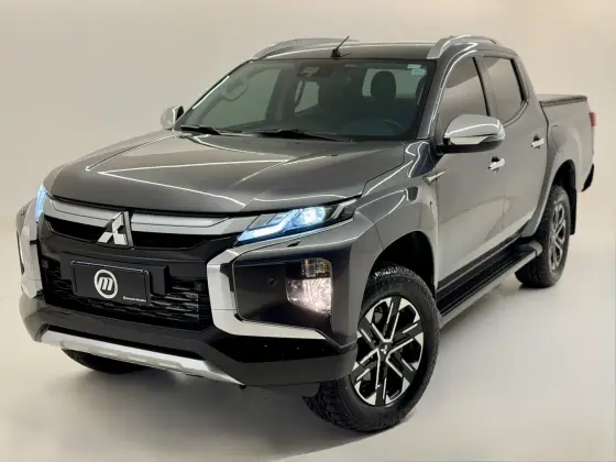 MITSUBISHI L200 TRITON 2.4 16V TURBO DIESEL SPORT HPE-S CD 4P 4X4 AUTOMÁTICO MITSUBISHI L200 TRITON 2.4 16V TURBO DIESEL SPORT HPE-S CD 4P 4X4 AUTOMÁTICO