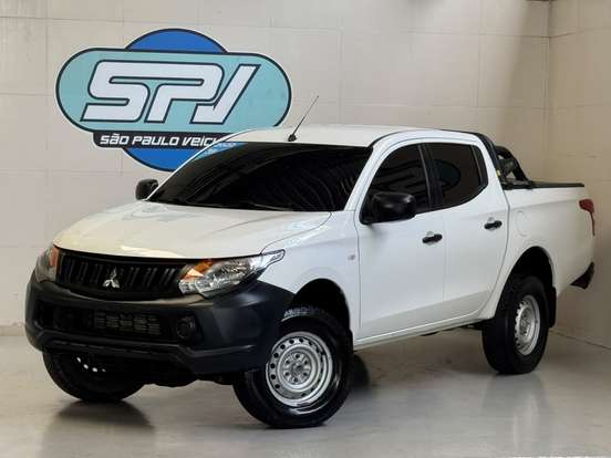 MITSUBISHI-L200 TRITON-2.4 16V TURBO DIESEL GL CD 4X4 MANUAL MITSUBISHI-L200 TRITON-2021