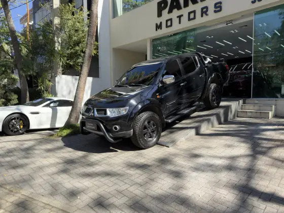 MITSUBISHI L200 TRITON 3.5 HPE 4X4 CD V6 24V FLEX 4P AUTOMÁTICO MITSUBISHI L200 TRITON 3.5 HPE 4X4 CD V6 24V FLEX 4P AUTOMÁTICO