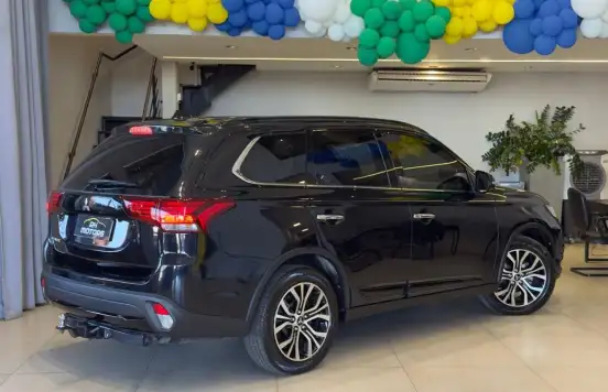MITSUBISHI-OUTLANDER-2.2 4X4 16V DIESEL 4P AUTOMÁTICO MITSUBISHI-OUTLANDER-2015