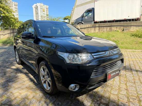MITSUBISHI-OUTLANDER-2.0 16V GASOLINA 4P AUTOMÁTICO MITSUBISHI-OUTLANDER-2014
