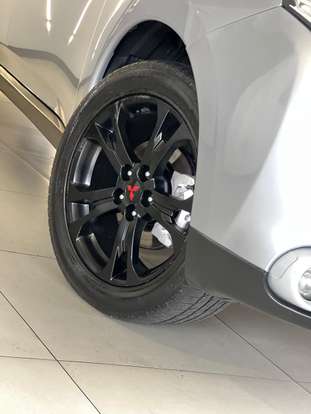 MITSUBISHI-OUTLANDER-2013