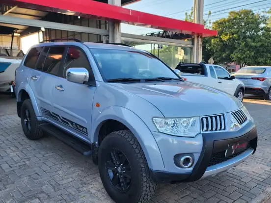 MITSUBISHI-PAJERO DAKAR-3.2 4X4 16V TURBO INTERCOOLER DIESEL 4P AUTOMÁTICO MITSUBISHI-PAJERO DAKAR-2013