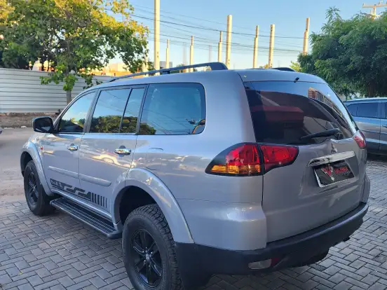 MITSUBISHI-PAJERO DAKAR-3.2 4X4 16V TURBO INTERCOOLER DIESEL 4P AUTOMÁTICO MITSUBISHI-PAJERO DAKAR-2013