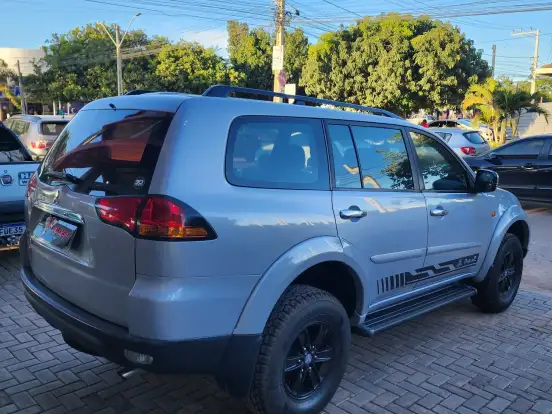 MITSUBISHI-PAJERO DAKAR-3.2 4X4 16V TURBO INTERCOOLER DIESEL 4P AUTOMÁTICO MITSUBISHI-PAJERO DAKAR-2013