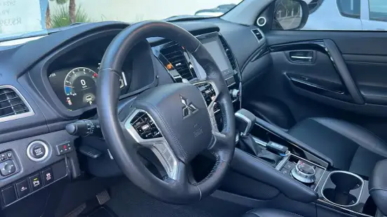 MITSUBISHI-PAJERO SPORT-2024