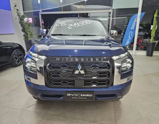 MITSUBISHI-TRITON-2025