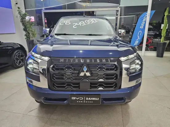 MITSUBISHI-TRITON-2.4 BITURBO DIESEL CD HPE 4X4 AUTOMÁTICO MITSUBISHI-TRITON-2025