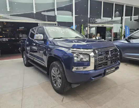 MITSUBISHI-TRITON-2025